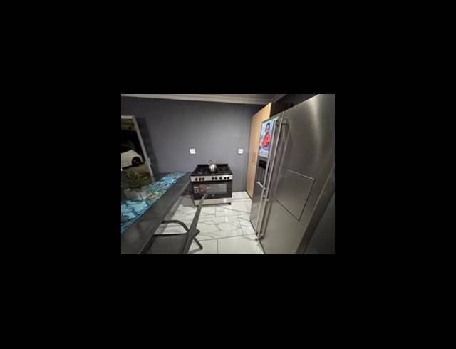 4 BEDROOM HOUSE FOR SALE IN ROODEKOP